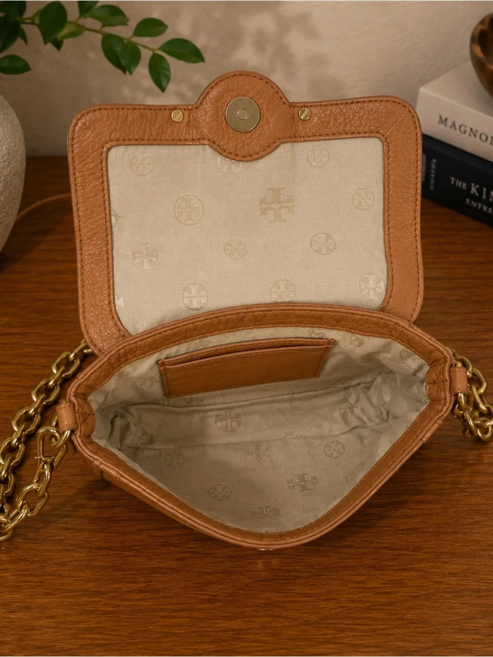 Tory Burch tory burch